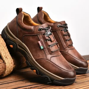 High Quality Men's Sneakers Leather Men Casual Shoes Moccasins Breathable Retro Men Sports Walking Shoe Outdoors Hiking Sneakers 1